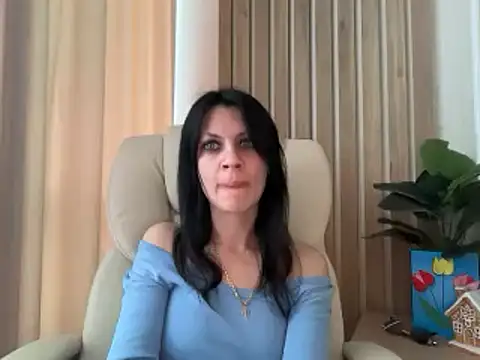 InjaAtHome's Live XXX Chat