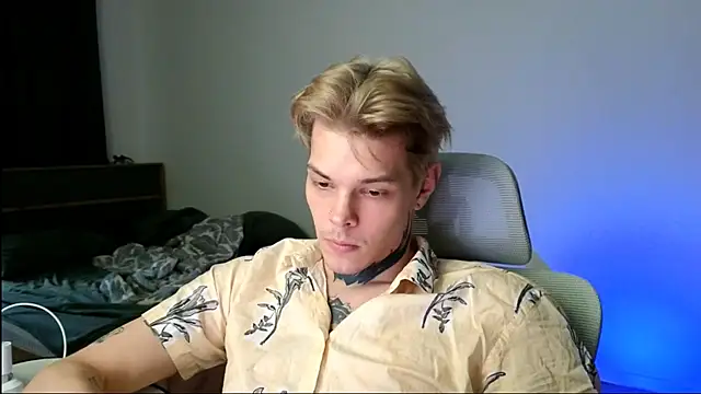 DENIS_HERE 网络视讯表演