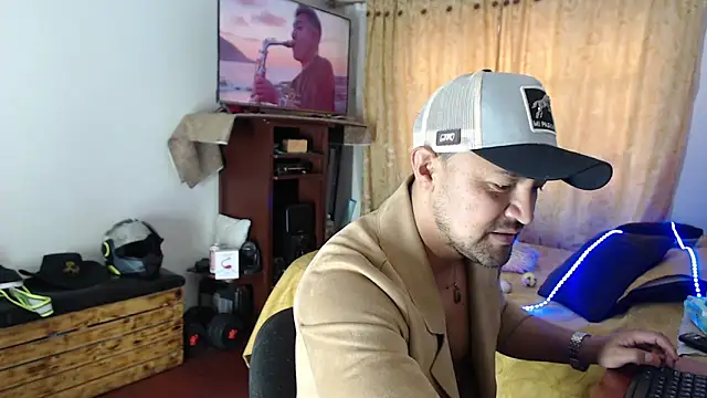AlejoMoretti Webcam Show
