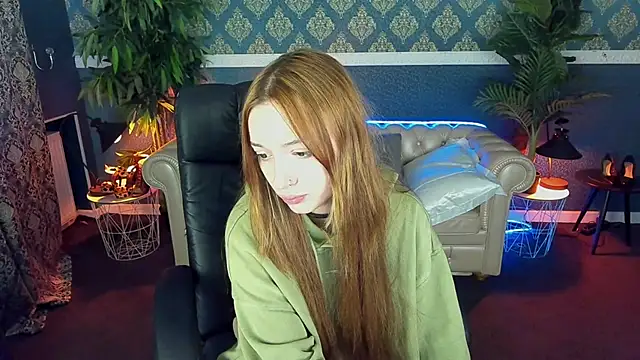 LizzaMoonn 现场XXX聊天