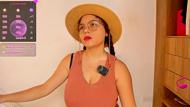 Chat XXX Live Bloom_Noor