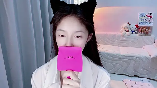 lucky-tt 在線直播表演
