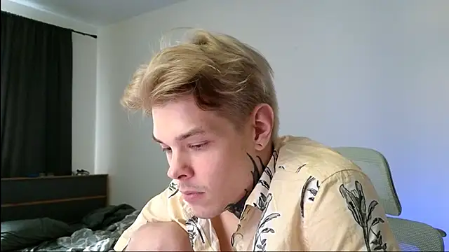 DENIS_HERE's Webcam Show