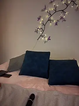 EmyiLuxe Chat XXX in diretta