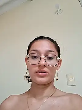 Chat XXX Live Ary-18