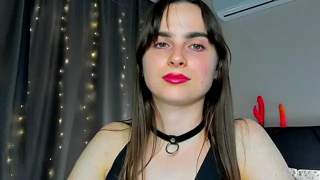megann_fox2's Live XXX Chat