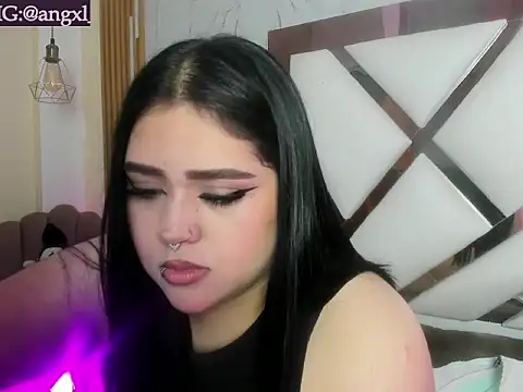 Chat XXX en directo de im_bunny__