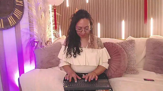 Velvet_Curly: απευθείας συνομιλία ΧΧΧ