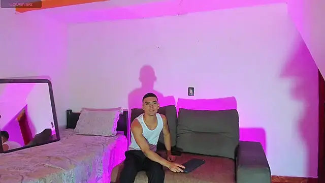 Živý XXX chat Teo_Rave