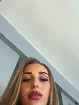 SexySofia_69's Webcam Show