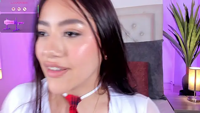 nicolle_pierce Chat XXX live