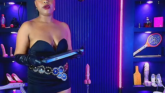 Chatroom XXX en direct de Veronica_bdsm