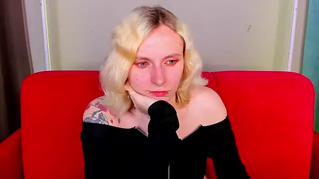 LikiLips live XXX chat
