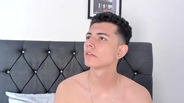 دردشة FireGuy_99 الجنسية المباشرة