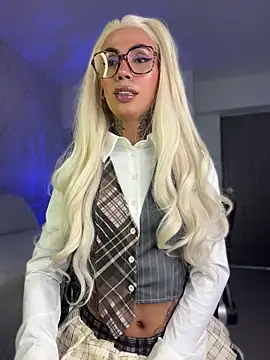 Chatroom XXX en direct de miss_tatiana_