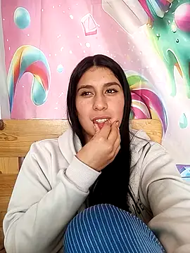 XXX chat uživo modela charlottte_wh