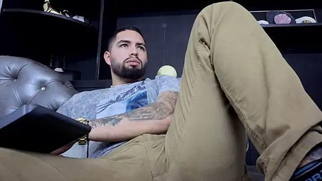 Chatroom XXX en direct de matteosantos
