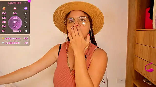 Czat XXX na żywo – Bloom_Noor