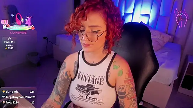 Онлайн чат XXX catalehia_moonlightt