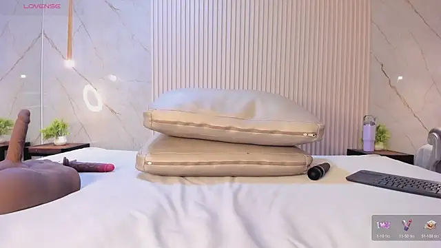 luna_taylorss' Live XXX Chat
