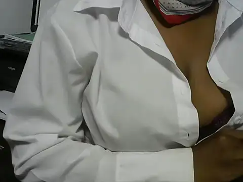 missytrig লাইভ XXX চ্যাট