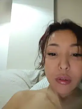 NoirElysia Adlı Modelin Canlı XXX Sohbeti