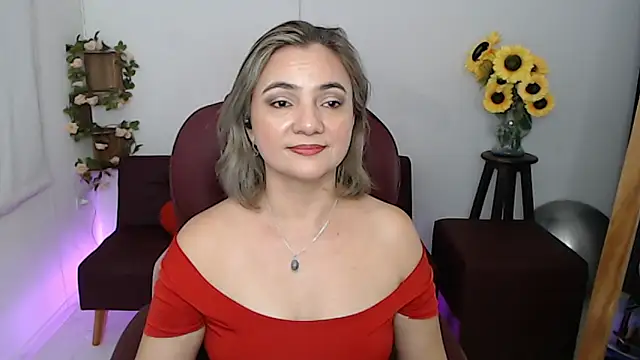 ana_milf: онлайн-секс-чат
