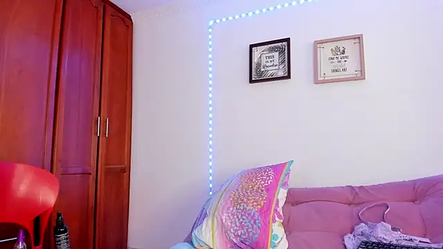 selena_jhonson Chat XXX live