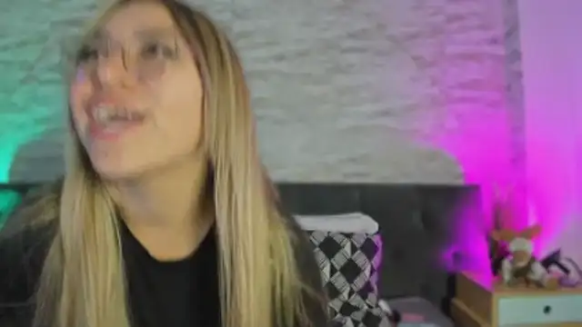 Živý XXX chat Rachel_Quenby