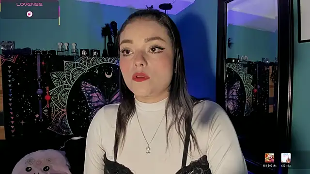 ChloeAllennn 即時 XXX 聊天