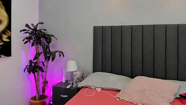 kendra_london 现场XXX聊天