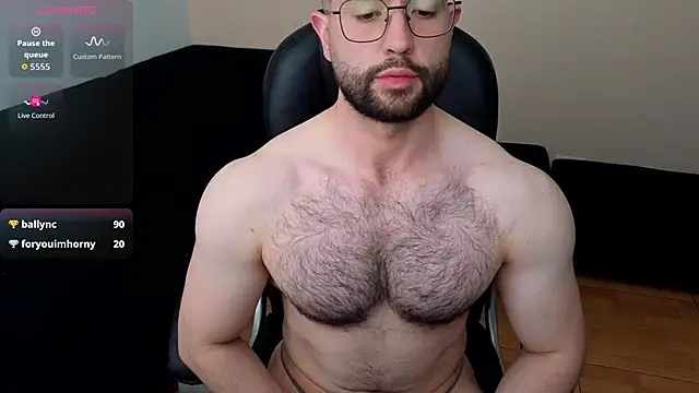hairyncuteass' Live XXX Chat