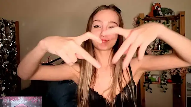HoneyComfy Live XXX-chat