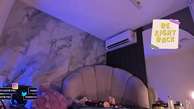 Katemoss70 – Naživo XXX chat