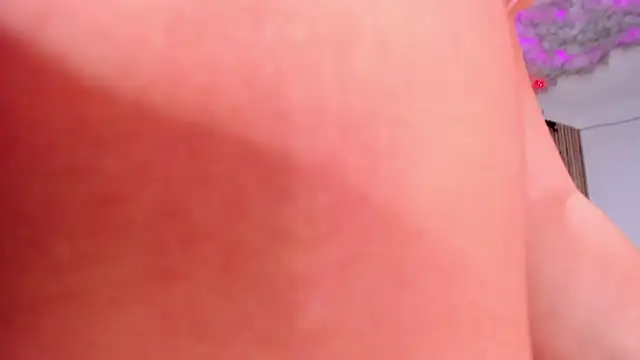 Nicolee19 live XXX chat