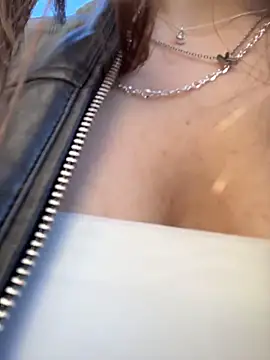 AnitaFly live XXX chat