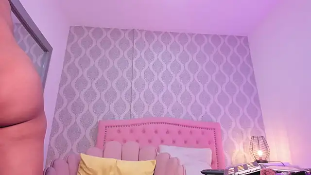 cherrylady_02 Adlı Modelin Canlı XXX Sohbeti