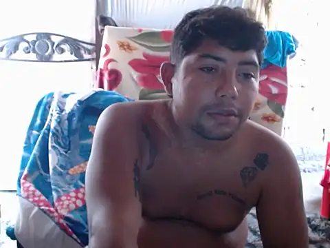 master_juju1924 Show Webcam
