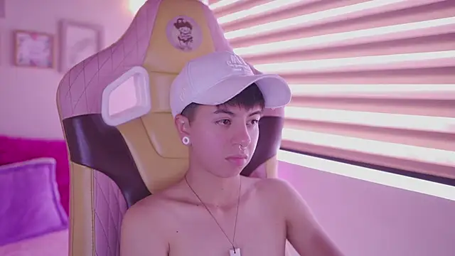 tommy_blue Live XXX Chat