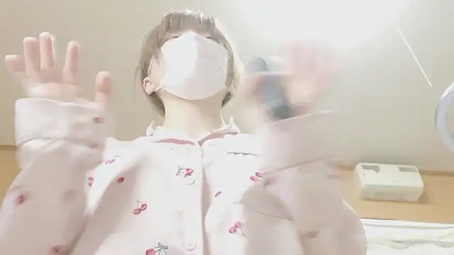 -NatsのライブXXXチャット