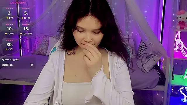 EmilyChaves 现场XXX聊天