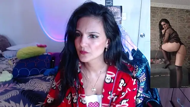 BasmaHernandez Adlı Modelin Canlı XXX Sohbeti
