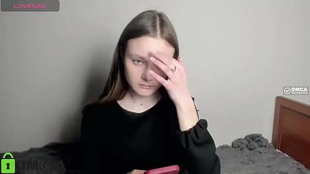 Elina_X Adlı Modelin Canlı XXX Sohbeti