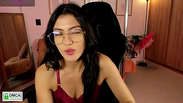 Chat XXX ao vivo de Lilabril