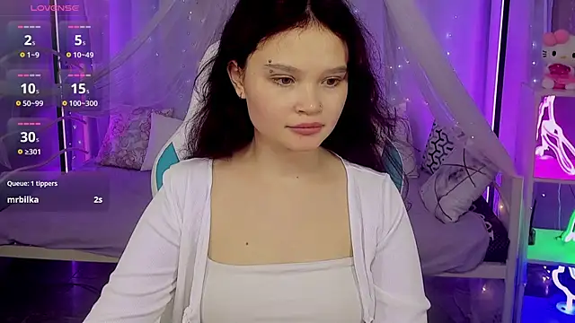 EmilyChaves élő XXX-chatje