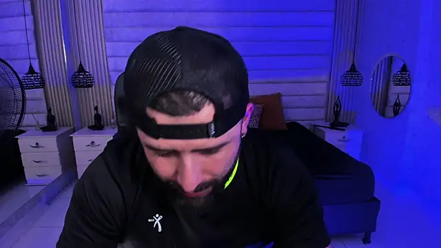 jhon_bear03 Chat XXX in diretta