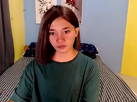 Petite_HugeCock – Naživo XXX chat