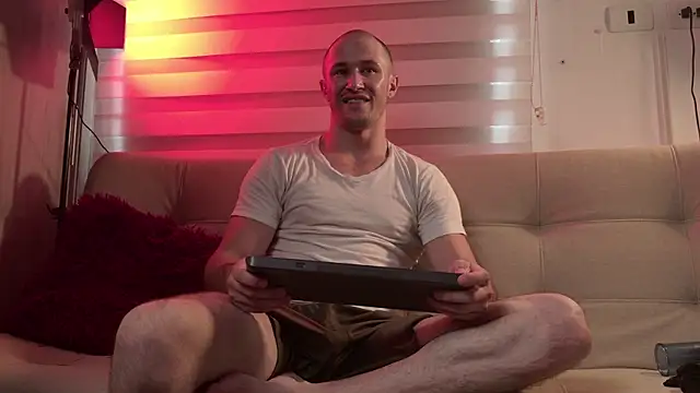 Онлайн чат XXX AxelFairchaild