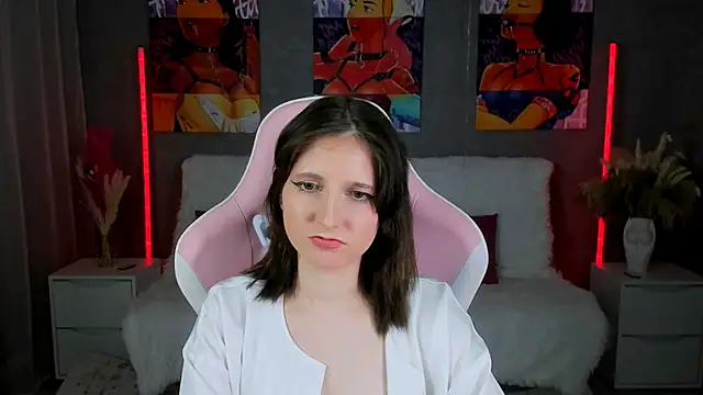 KikaOsterman Adlı Modelin Canlı XXX Sohbeti