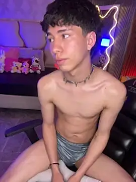 XXX chat uživo modela kaelwolf_tay